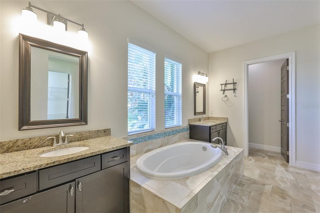 Active With Contract: $1,250,000 (6 beds, 4 baths, 4857 Square Feet)