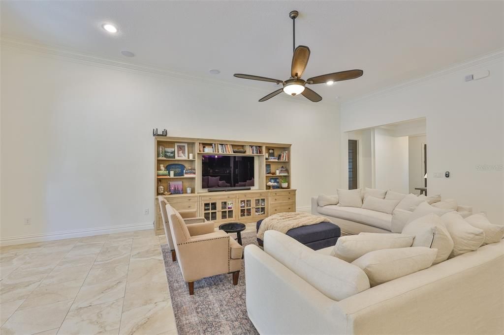 Active With Contract: $1,250,000 (6 beds, 4 baths, 4857 Square Feet)