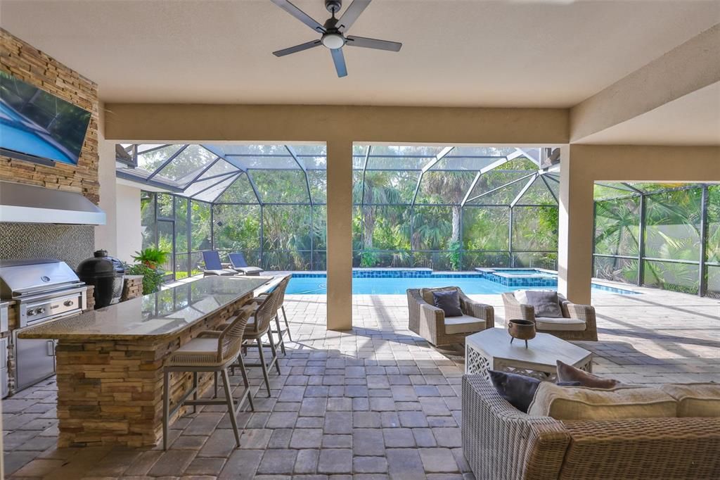 Active With Contract: $1,250,000 (6 beds, 4 baths, 4857 Square Feet)