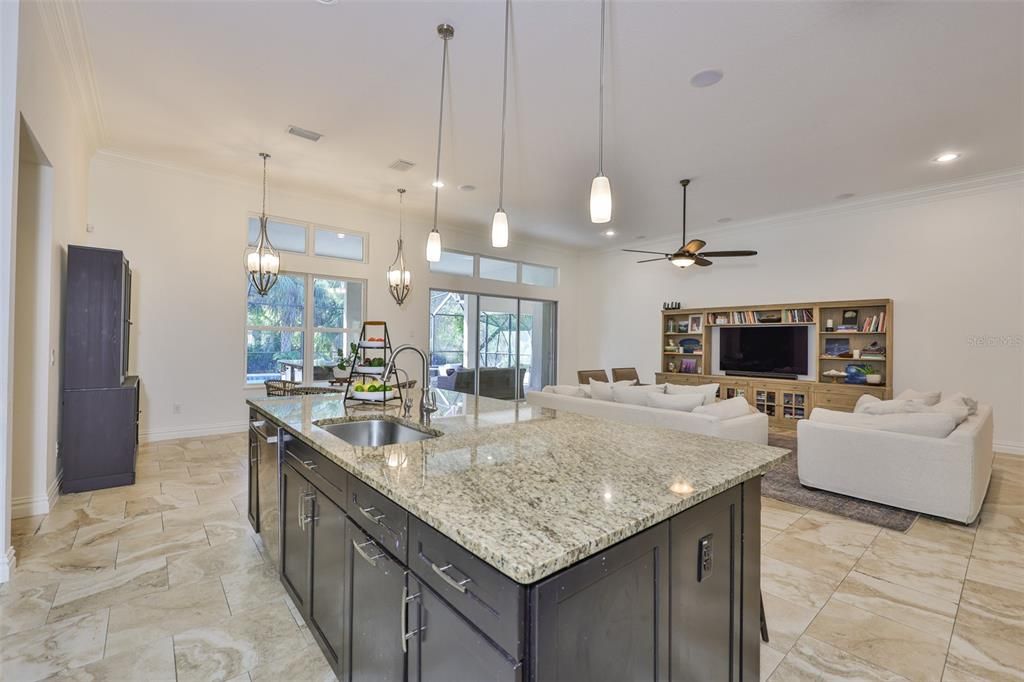 Active With Contract: $1,250,000 (6 beds, 4 baths, 4857 Square Feet)