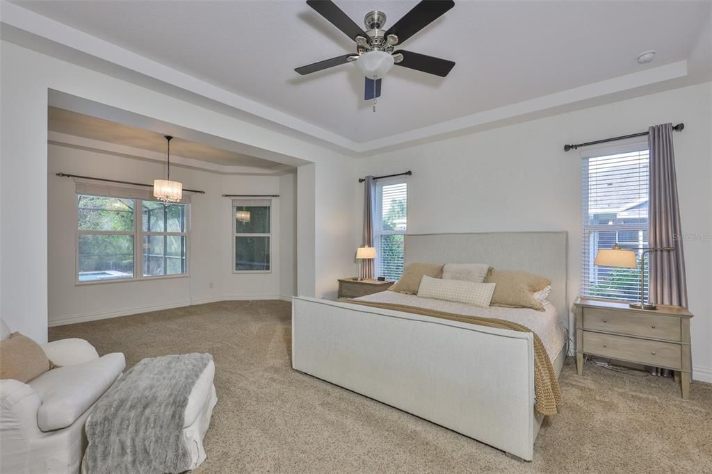 Active With Contract: $1,250,000 (6 beds, 4 baths, 4857 Square Feet)