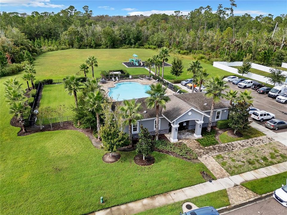 Active With Contract: $399,900 (4 beds, 2 baths, 2461 Square Feet)