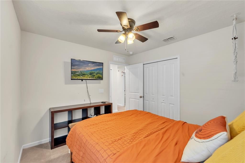 Active With Contract: $399,900 (4 beds, 2 baths, 2461 Square Feet)