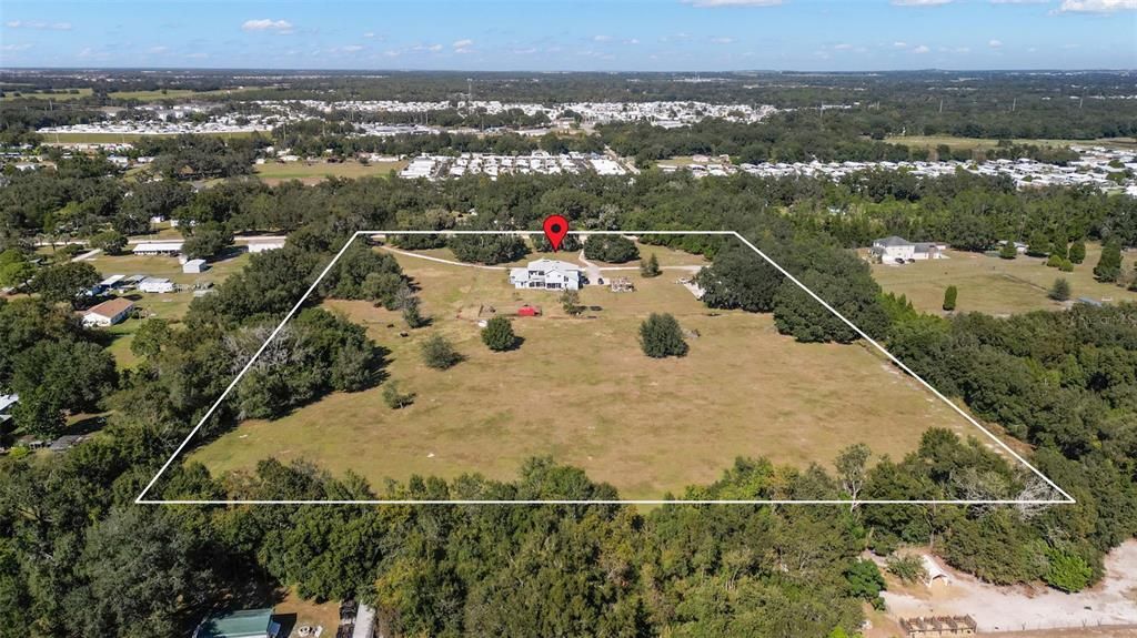 На продажу: $1,365,000 (6 спален, 4 ванн, 6746 Квадратных фут)