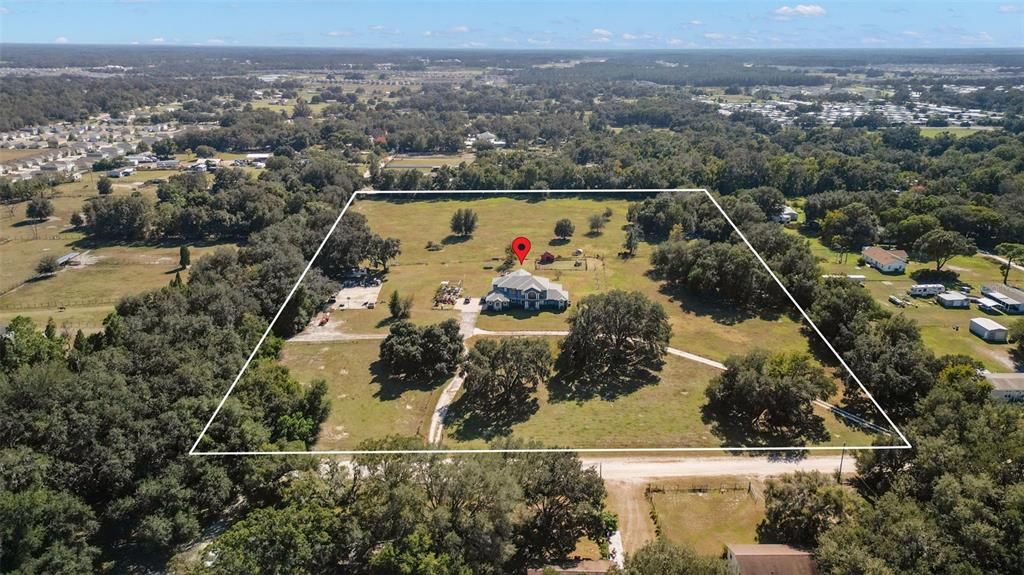 На продажу: $1,365,000 (6 спален, 4 ванн, 6746 Квадратных фут)