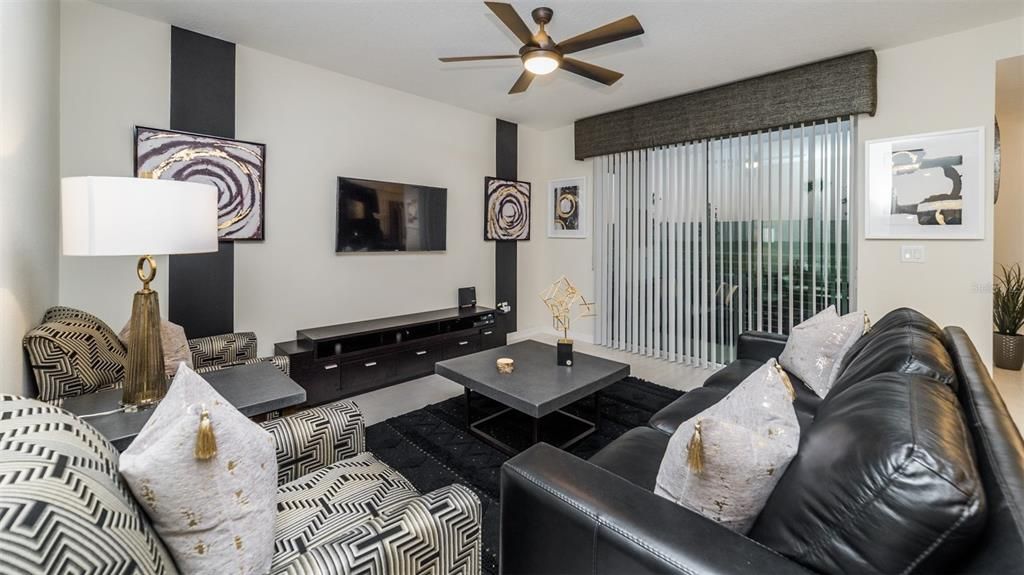 For Sale: $316,500 (2 beds, 2 baths, 1186 Square Feet)