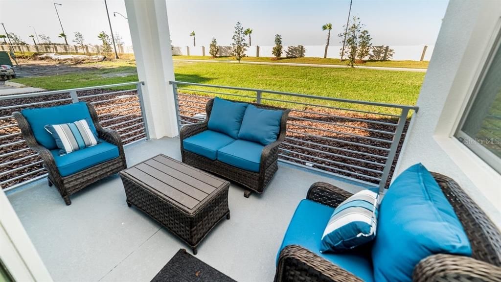 For Sale: $316,500 (2 beds, 2 baths, 1186 Square Feet)