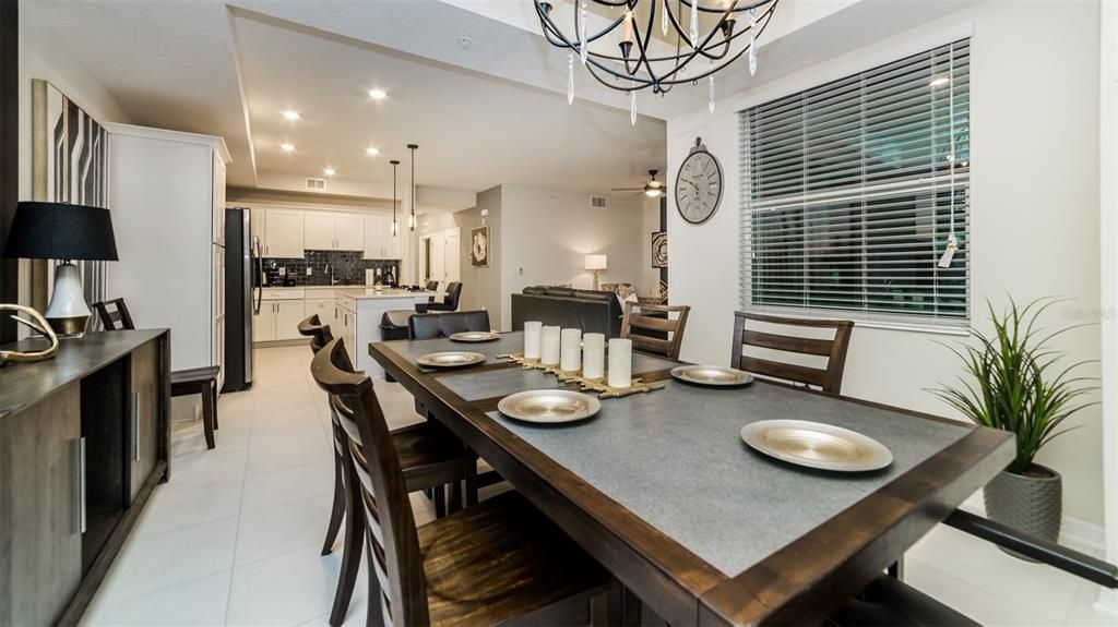 For Sale: $316,500 (2 beds, 2 baths, 1186 Square Feet)