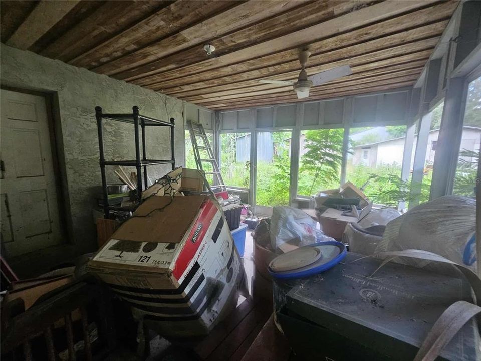 Под контрактом: $64,444 (5 спален, 2 ванн, 2206 Квадратных фут)