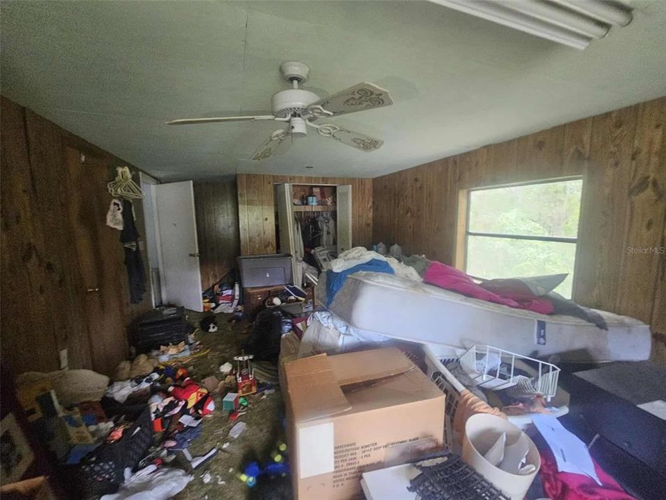 Под контрактом: $64,444 (5 спален, 2 ванн, 2206 Квадратных фут)