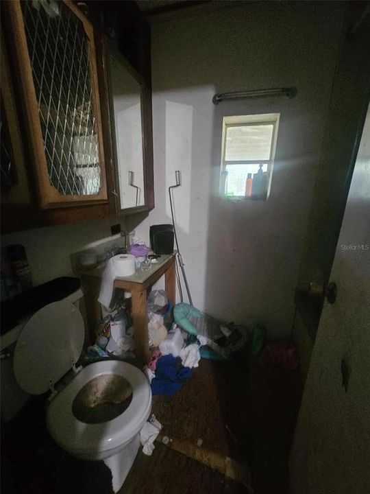 Под контрактом: $64,444 (5 спален, 2 ванн, 2206 Квадратных фут)