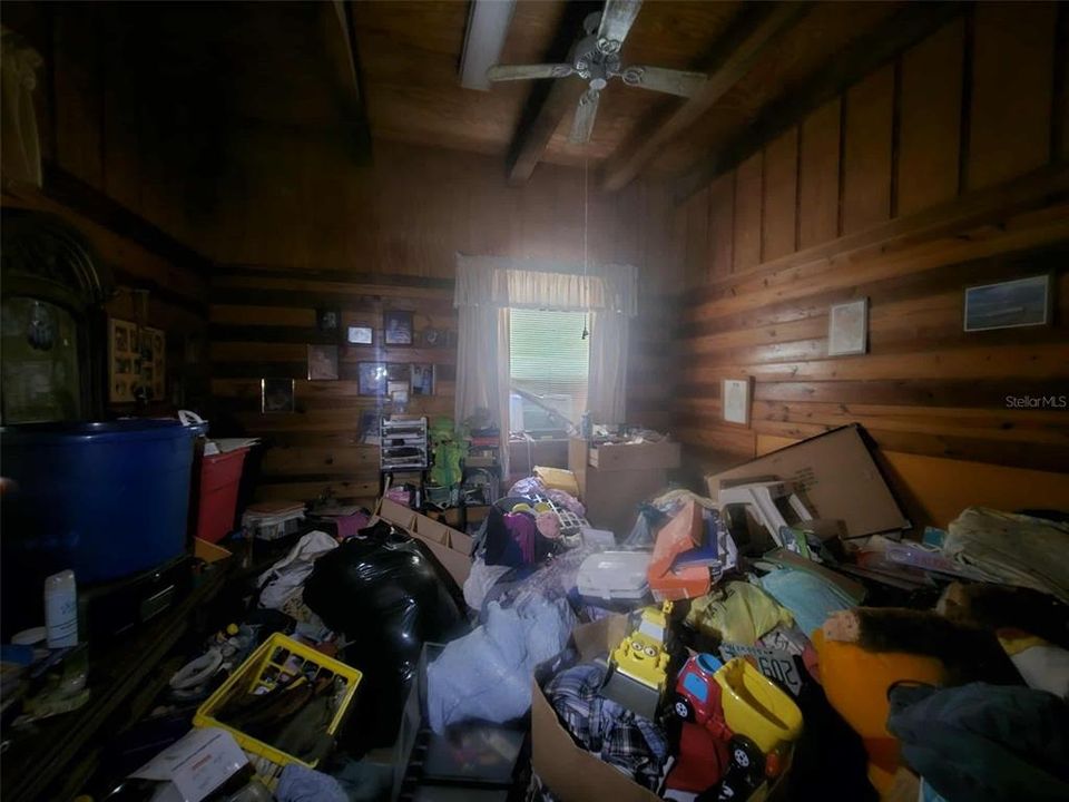 Под контрактом: $64,444 (5 спален, 2 ванн, 2206 Квадратных фут)