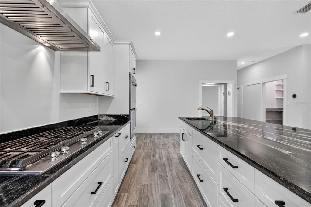 待售: $689,900 (3 贝兹, 2 浴室, 2788 平方英尺)