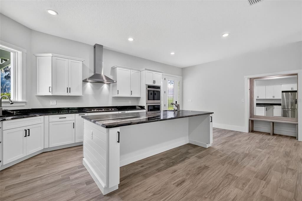 待售: $689,900 (3 贝兹, 2 浴室, 2788 平方英尺)