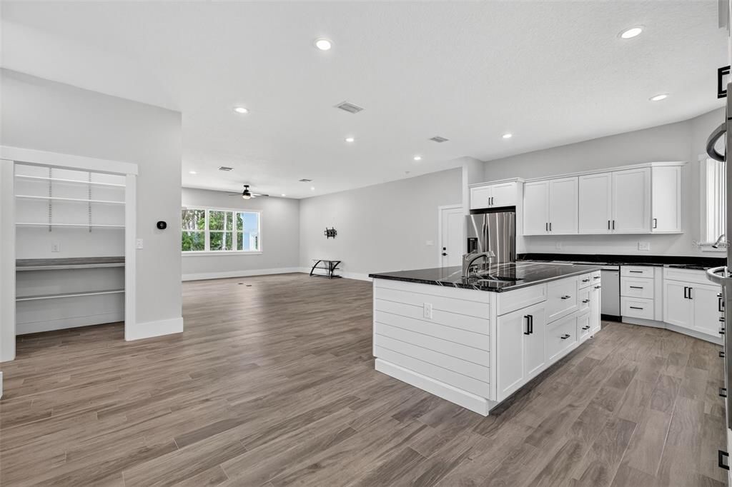 待售: $689,900 (3 贝兹, 2 浴室, 2788 平方英尺)