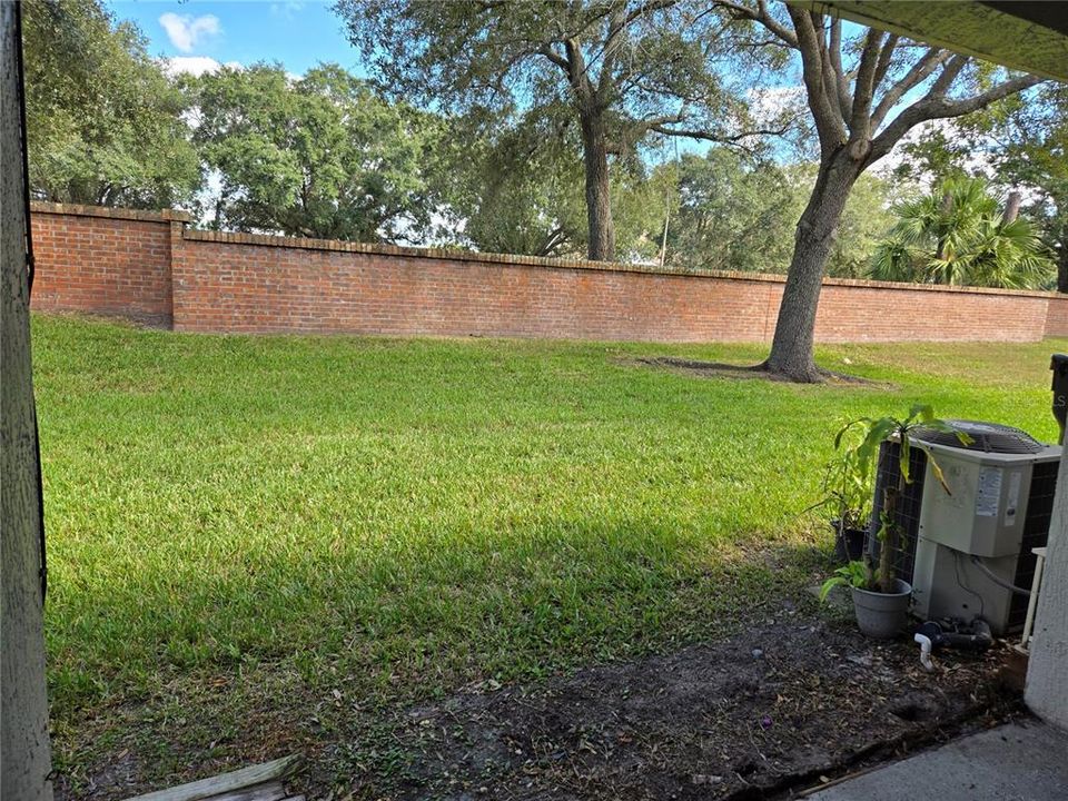 Active With Contract: $1,750 (3 beds, 2 baths, 1163 Square Feet)