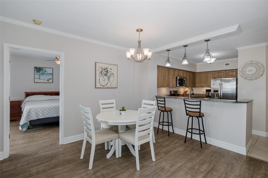 待售: $325,000 (2 贝兹, 2 浴室, 1410 平方英尺)