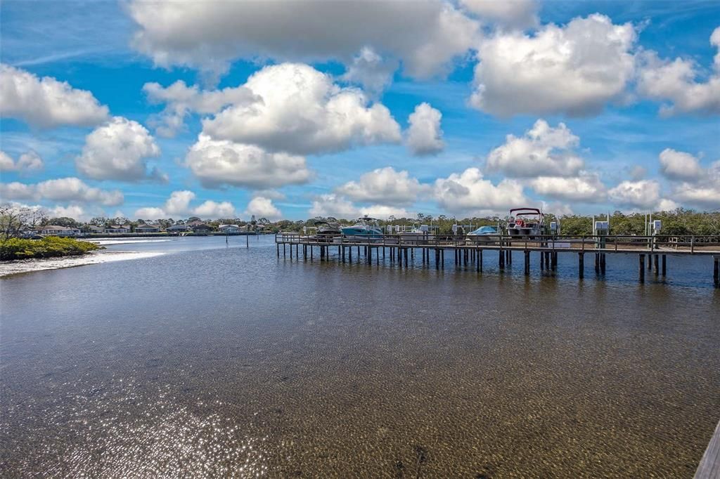 待售: $325,000 (2 贝兹, 2 浴室, 1410 平方英尺)