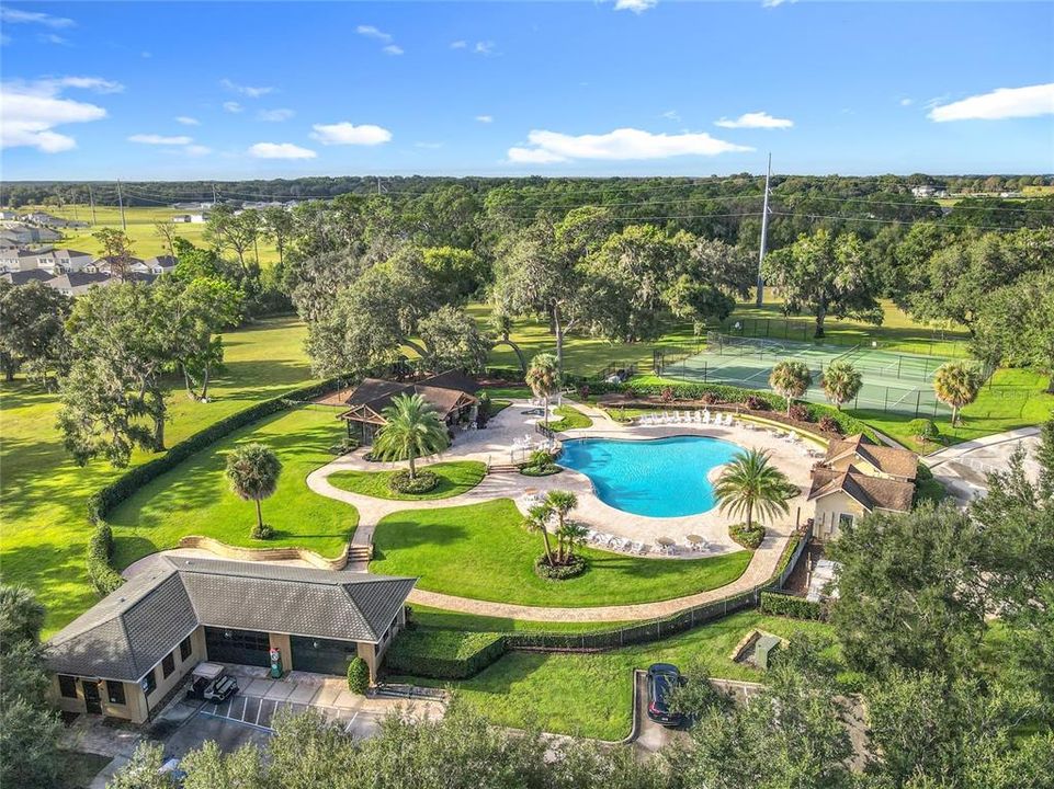 En Venta: $459,900 (4 camas, 3 baños, 2363 Pies cuadrados)