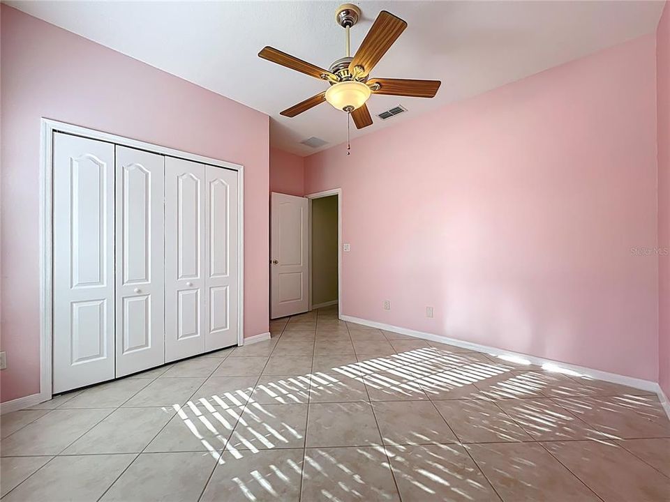 En Venta: $459,900 (4 camas, 3 baños, 2363 Pies cuadrados)