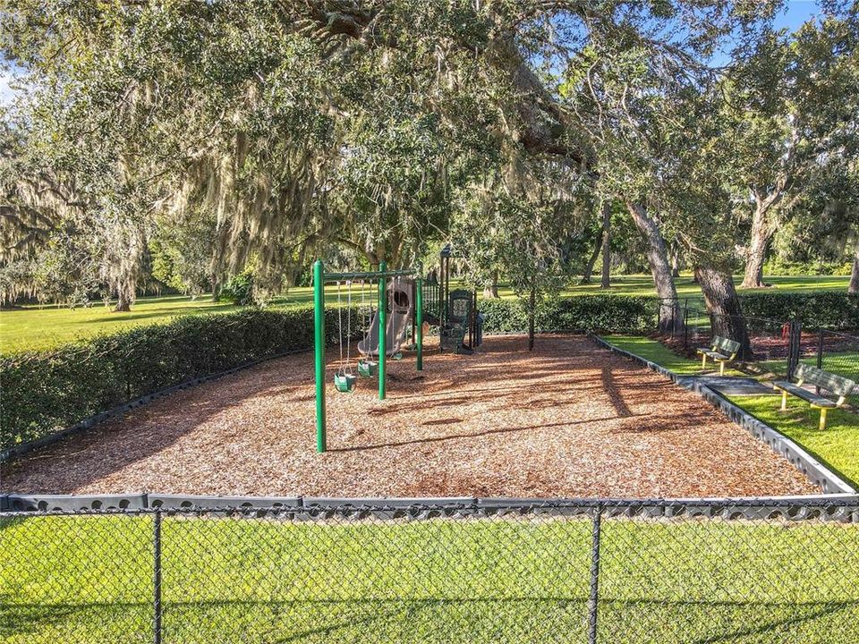 En Venta: $459,900 (4 camas, 3 baños, 2363 Pies cuadrados)