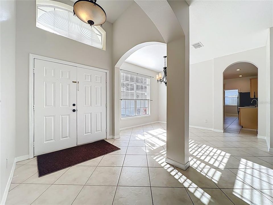 En Venta: $459,900 (4 camas, 3 baños, 2363 Pies cuadrados)