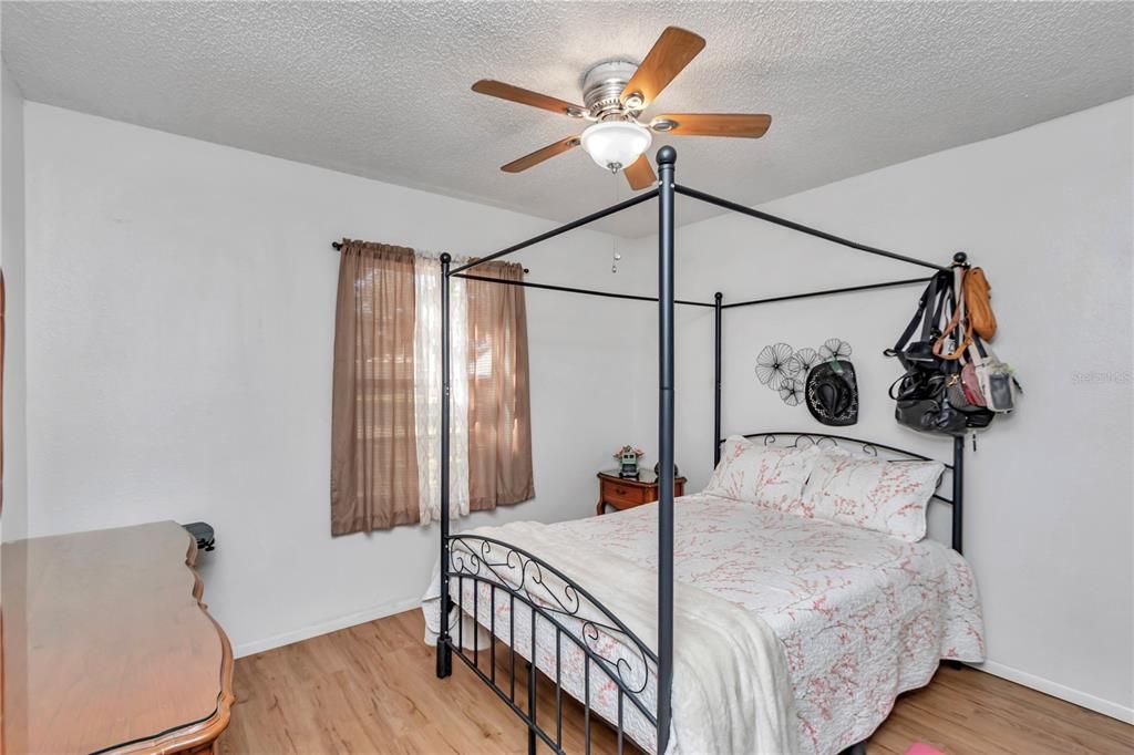 En Venta: $185,000 (3 camas, 2 baños, 1148 Pies cuadrados)