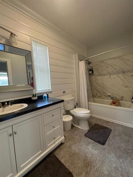 For Rent: $1,900 (3 beds, 2 baths, 1303 Square Feet)