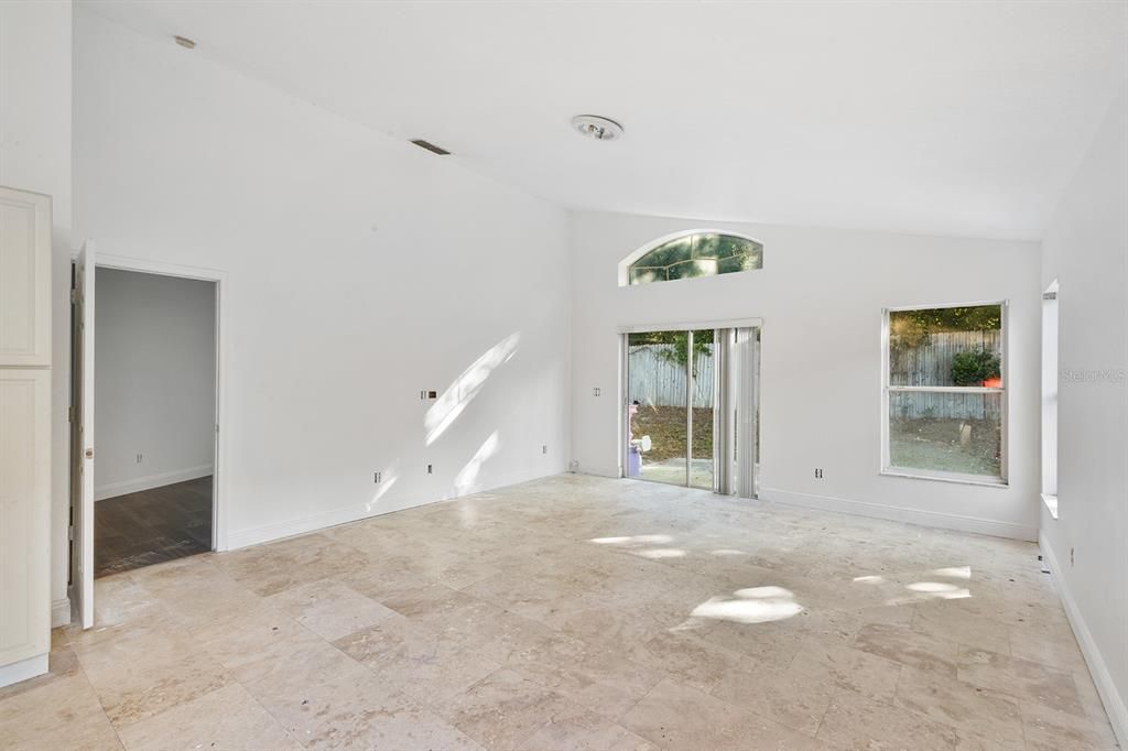 For Sale: $440,000 (4 beds, 2 baths, 1659 Square Feet)