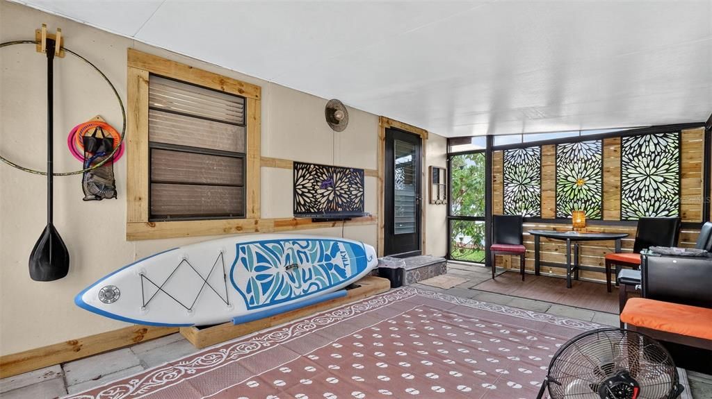 Active With Contract: $229,000 (2 beds, 1 baths, 790 Square Feet)