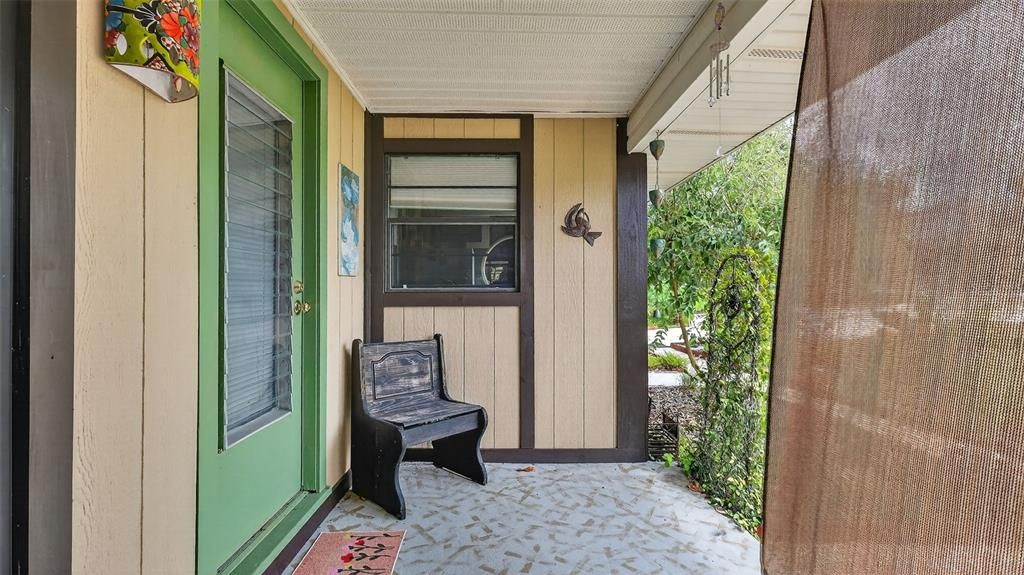 Active With Contract: $229,000 (2 beds, 1 baths, 790 Square Feet)