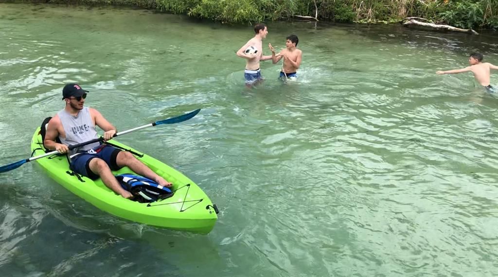 Active With Contract: $229,000 (2 beds, 1 baths, 790 Square Feet)