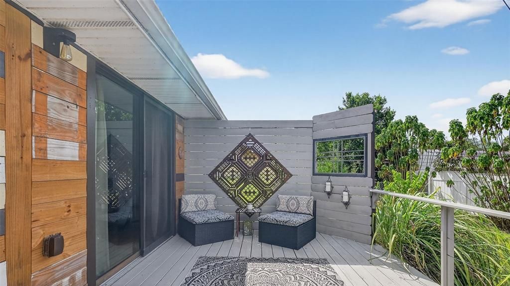 Active With Contract: $229,000 (2 beds, 1 baths, 790 Square Feet)