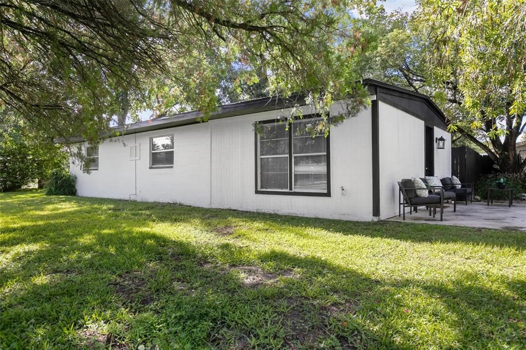 Recently Sold: $179,000 (3 beds, 1 baths, 968 Square Feet)