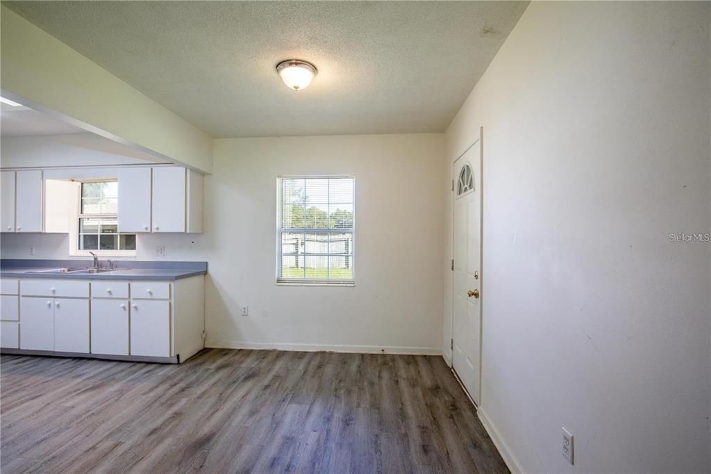 For Sale: $325,000 (0 beds, 0 baths, 1176 Square Feet)