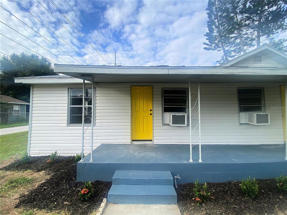 For Rent: $1,045 (2 beds, 1 baths, 624 Square Feet)