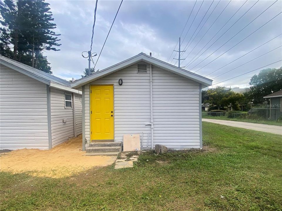 For Rent: $1,045 (2 beds, 1 baths, 624 Square Feet)