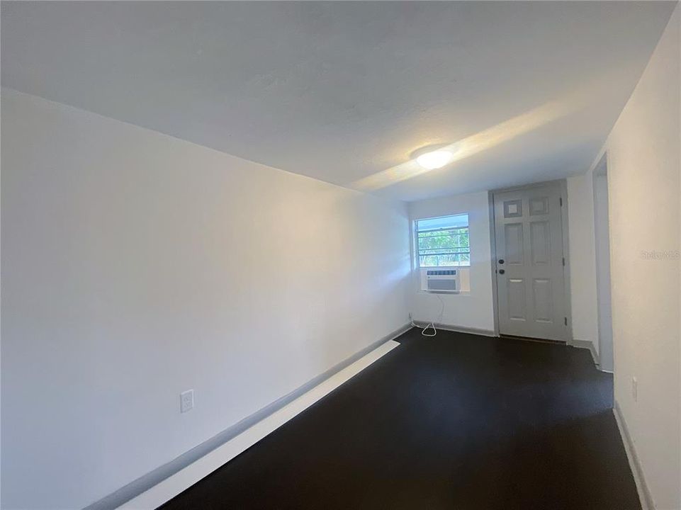 For Rent: $1,045 (2 beds, 1 baths, 624 Square Feet)