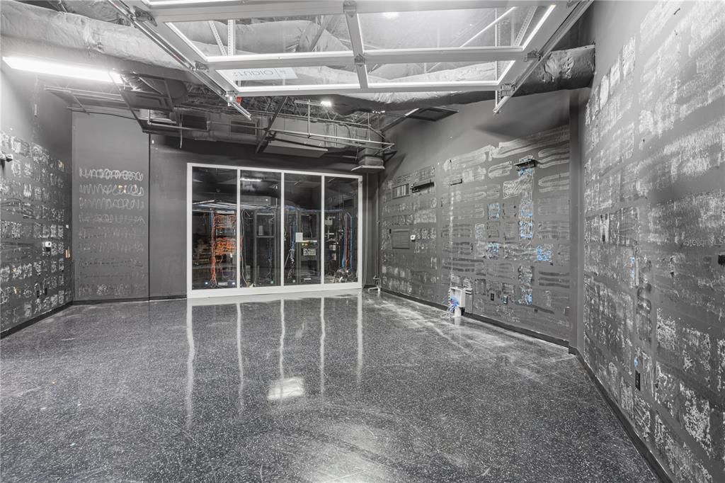 For Sale: $4,500,000 (0 beds, 0 baths, 27886 Square Feet)