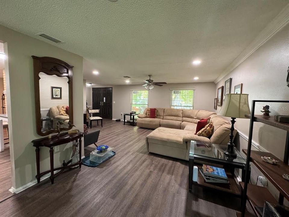 出租: $2,650 (3 贝兹, 2 浴室, 1771 平方英尺)