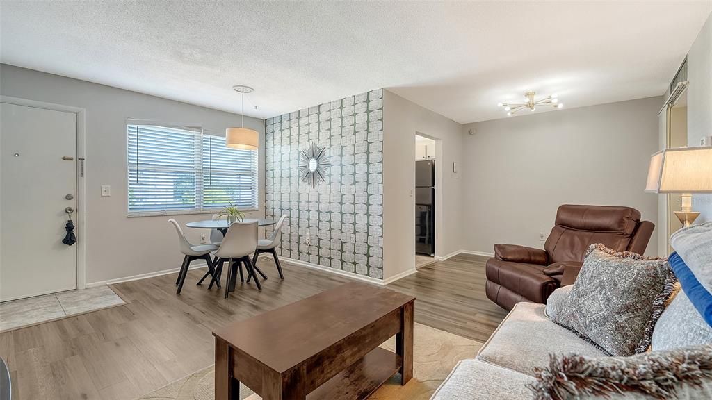 待售: $135,000 (1 贝兹, 1 浴室, 600 平方英尺)