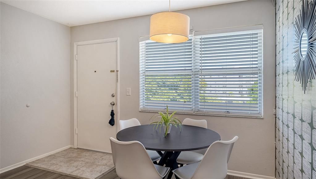 待售: $135,000 (1 贝兹, 1 浴室, 600 平方英尺)