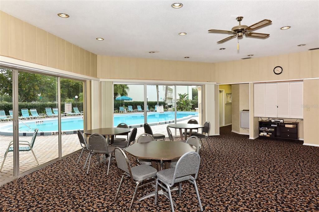 待售: $135,000 (1 贝兹, 1 浴室, 600 平方英尺)