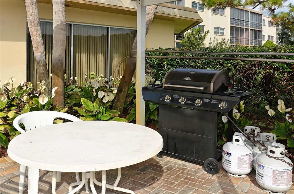 待售: $135,000 (1 贝兹, 1 浴室, 600 平方英尺)