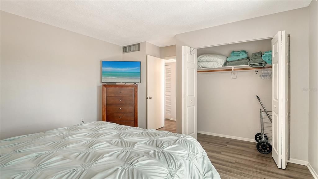 待售: $135,000 (1 贝兹, 1 浴室, 600 平方英尺)