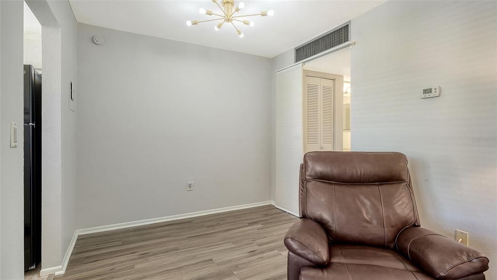 待售: $135,000 (1 贝兹, 1 浴室, 600 平方英尺)