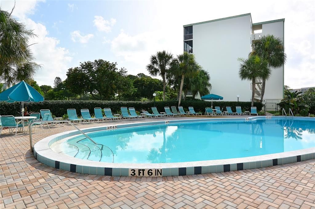 待售: $135,000 (1 贝兹, 1 浴室, 600 平方英尺)