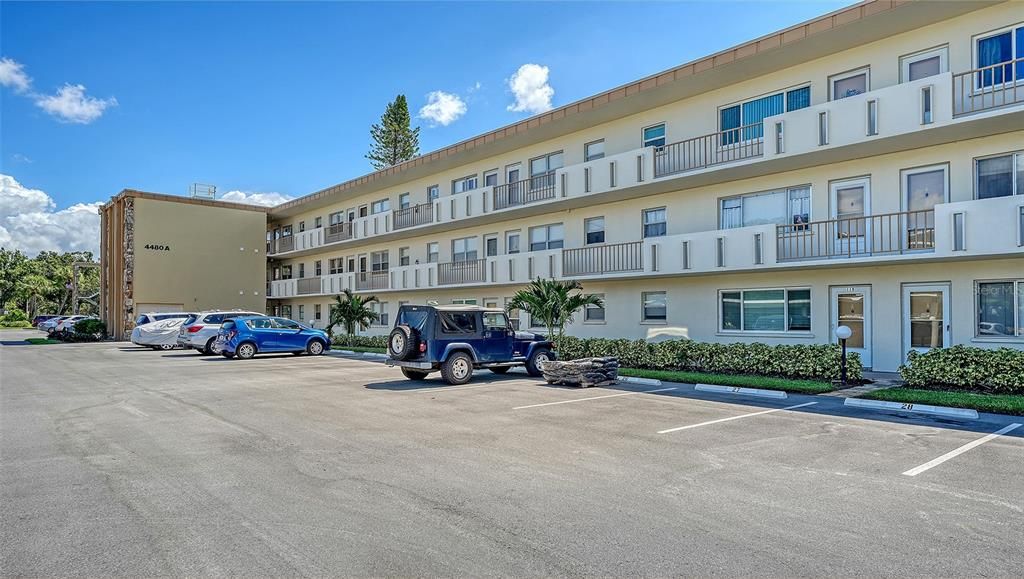 待售: $135,000 (1 贝兹, 1 浴室, 600 平方英尺)