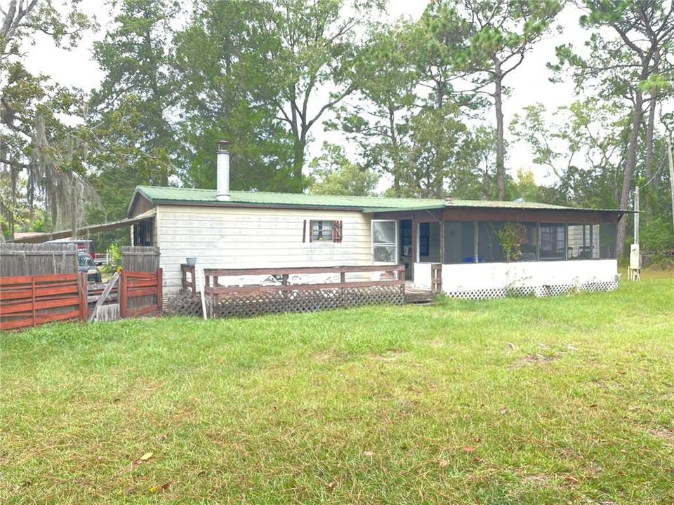 For Sale: $104,900 (3 beds, 2 baths, 1380 Square Feet)