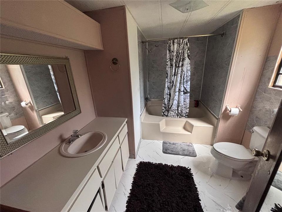 For Sale: $104,900 (3 beds, 2 baths, 1380 Square Feet)